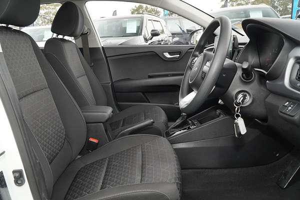 2022 Kia Rio S YB
