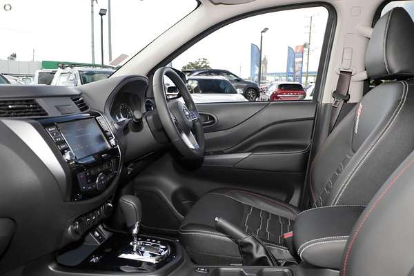 2025 Nissan Navara PRO-4X D23 4X4