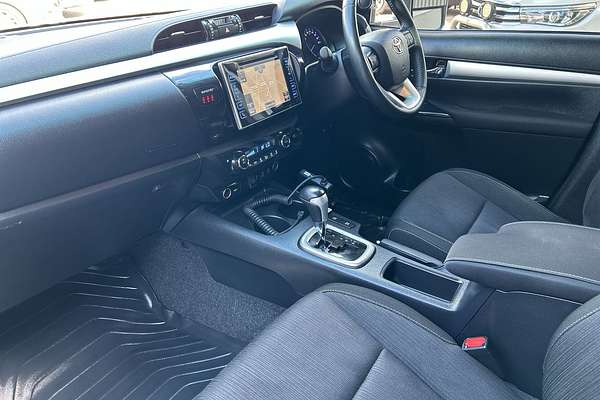 2017 Toyota Hilux SR5 GUN126R 4X4