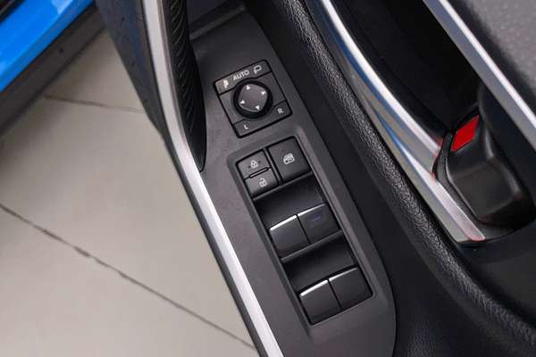 2020 Toyota RAV4 Edge AXAA54R
