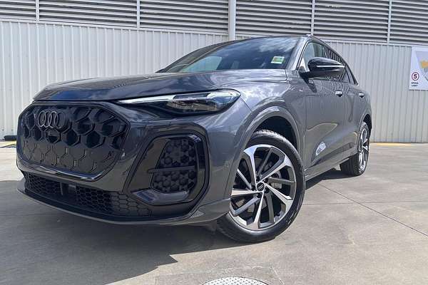 2025 Audi Q5 40 TDI Sport FY
