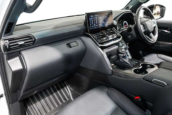 2024 Toyota Landcruiser GR Sport FJA300R