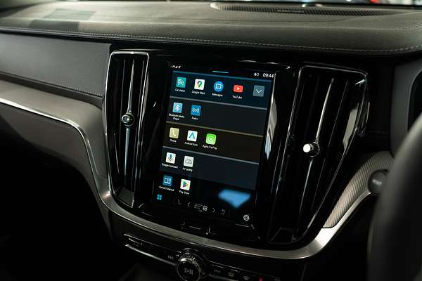 2024 Volvo V60 Cross Country Ultra B5 Bright