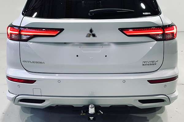 2022 Mitsubishi Outlander PHEV Exceed ZM