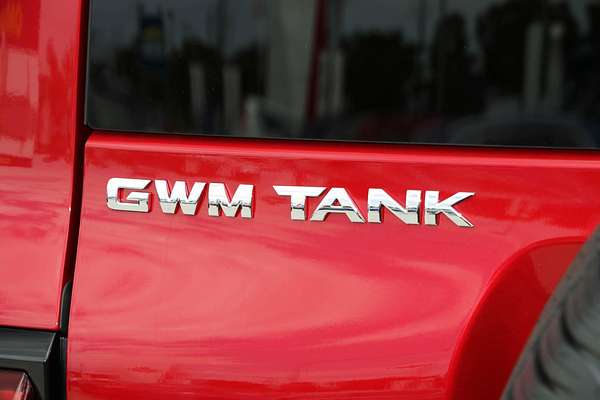 2023 GWM Tank 300 Lux Hybrid P01