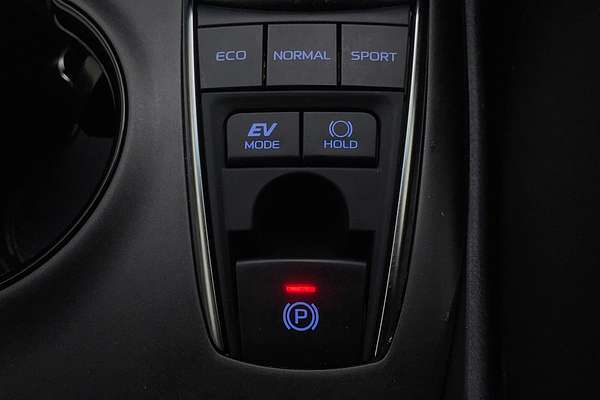 2024 Toyota Camry Ascent AXVH70R