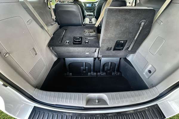 2017 Kia Carnival SLi YP