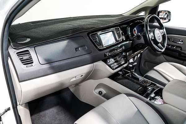 2016 Kia Carnival Platinum YP