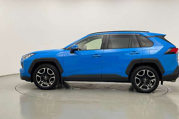 2020 Toyota RAV4 Edge AXAA54R