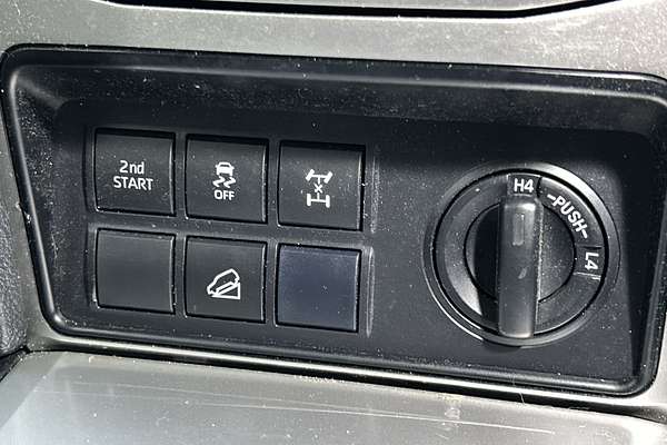 2017 Toyota Landcruiser Prado GX GDJ150R thumb-15