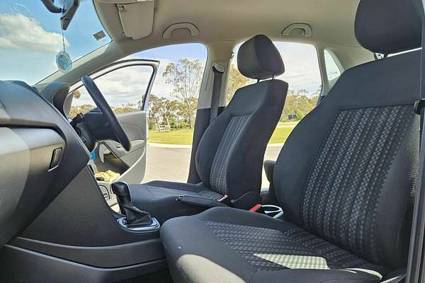 2015 Volkswagen Polo 66 TSI Trendline 6R MY15