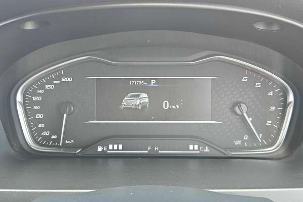 2021 LDV G10 Lift Door SV7C MY21