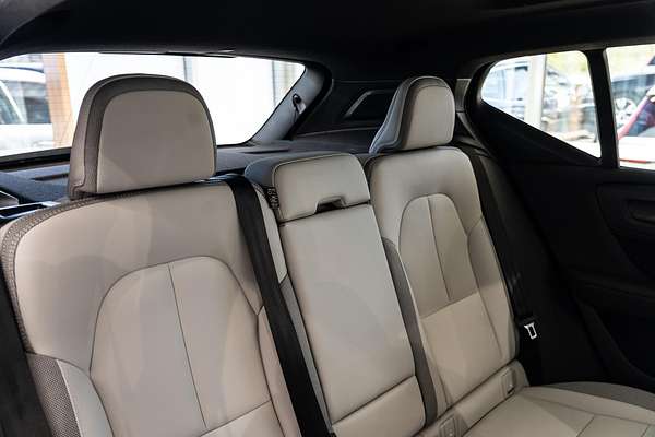 2025 Volvo EX40 Ultra Single Motor Extended Range