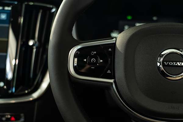 2024 Volvo V60 Cross Country Ultra B5 Bright