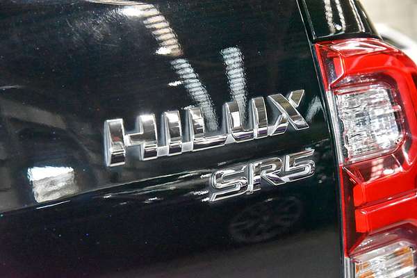2022 Toyota Hilux SR5 GUN126R 4X4