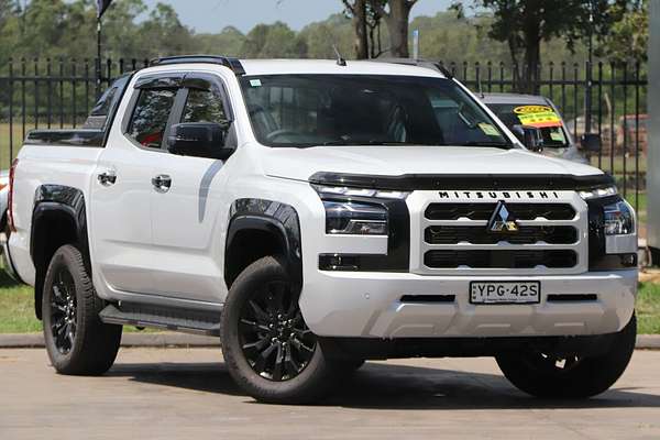 2024 Mitsubishi Triton GSR MV 4X4