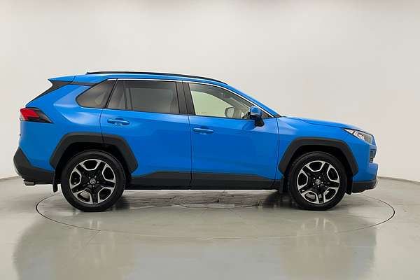 2020 Toyota RAV4 Edge AXAA54R