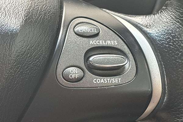 2015 Nissan Pathfinder ST R52