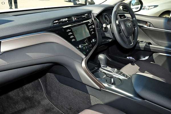 2020 Toyota Camry Ascent AXVH70R
