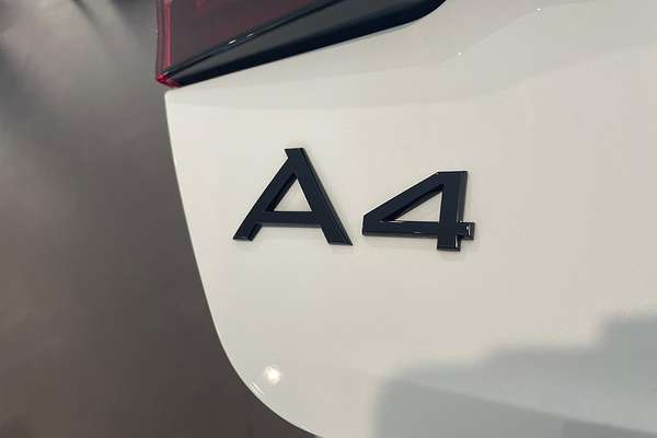 2023 Audi A4 35 TFSI Dynamic Black B9