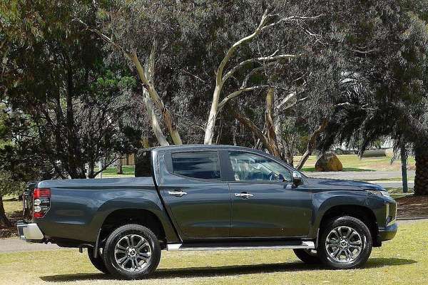 2023 Mitsubishi Triton GLS MR 4X4