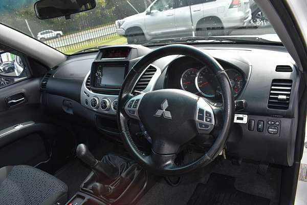 2014 Mitsubishi Triton GLX-R MN 4X4