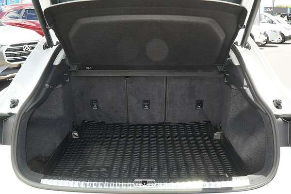 2022 Audi Q3 35 TFSI S line F3