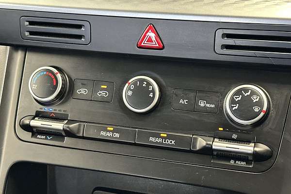 2023 Kia Carnival S KA4