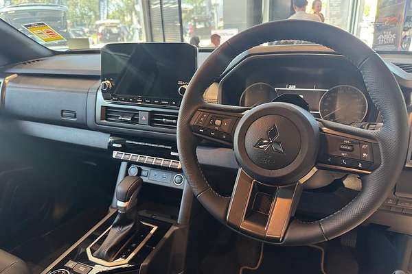 2025 Mitsubishi Triton GSR MV 4X4