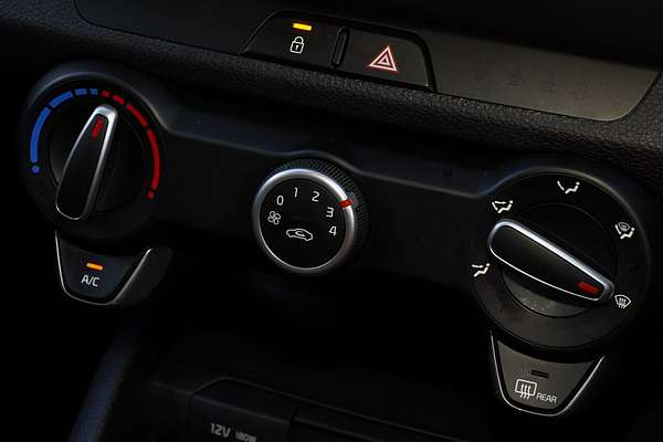 2023 Kia Stonic S YB