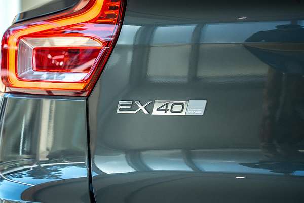 2025 Volvo EX40 Ultra Single Motor Extended Range