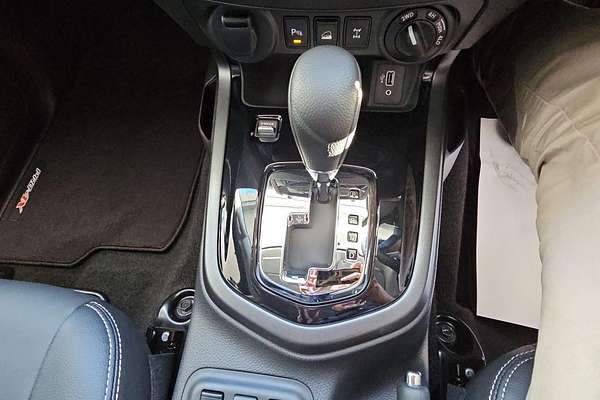 2025 Nissan Navara PRO-4X D23 4X4