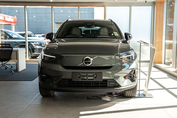 2025 Volvo EX40 Ultra Single Motor Extended Range