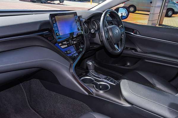 2023 Toyota Camry SX AXVH70R