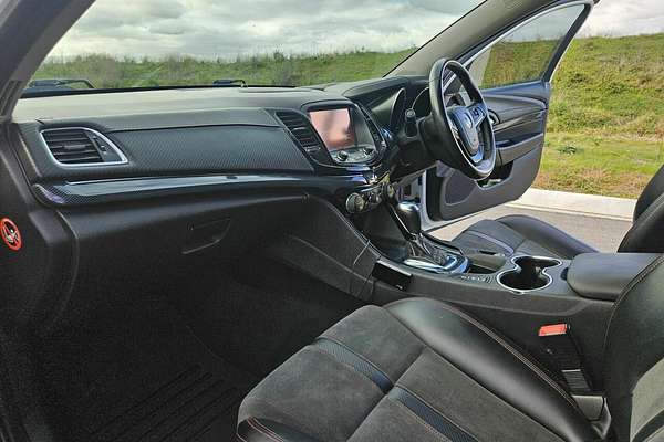 2016 Holden Commodore SV6 Black VF Series II
