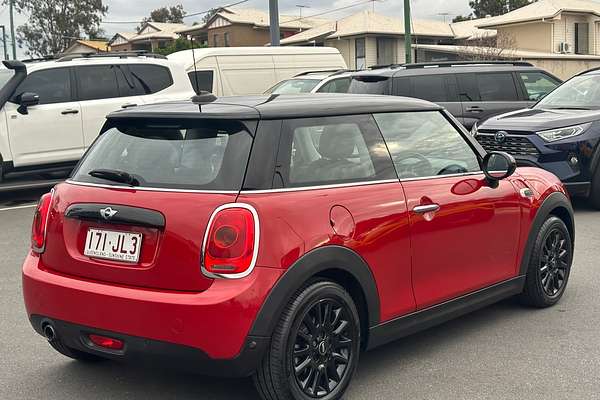 2017 MINI Cooper