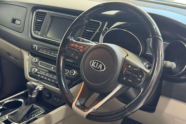 2018 Kia Carnival Platinum YP