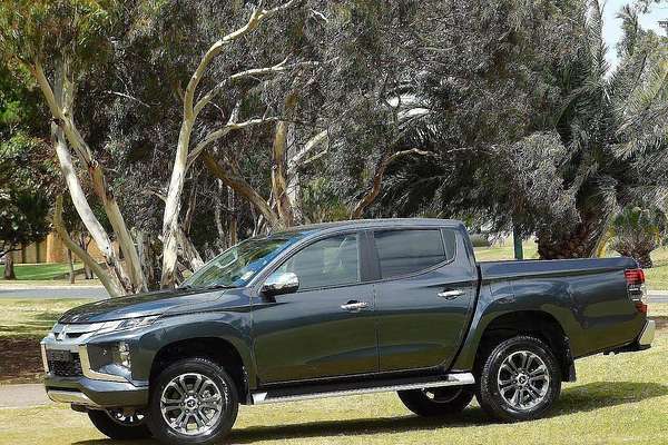 2023 Mitsubishi Triton GLS MR 4X4