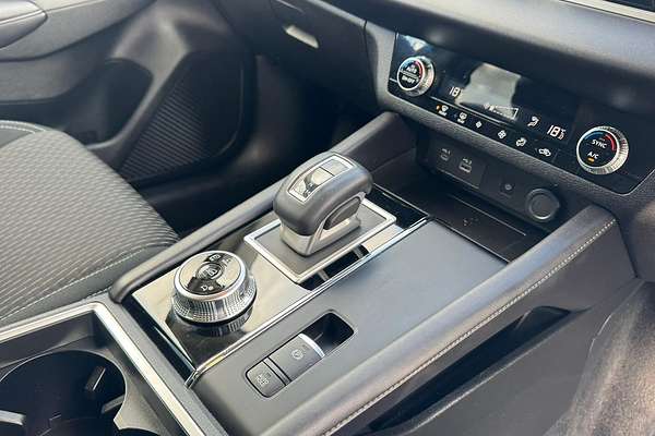 2023 Mitsubishi Outlander LS ZM