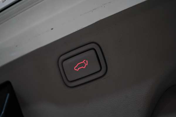 2016 Kia Carnival Platinum YP