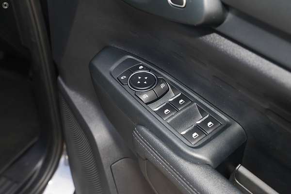 2025 Ford Everest Ambiente 2.0L