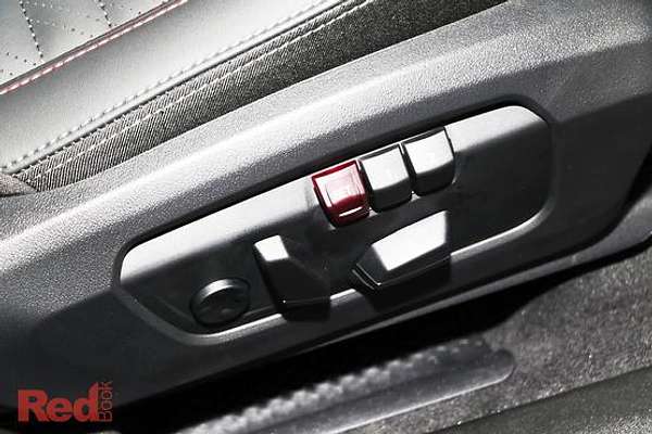 2025 MINI Countryman JCW Favoured U25