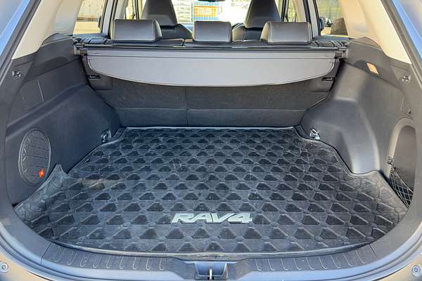 2021 Toyota RAV4 Cruiser AXAH52R
