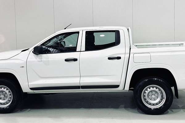 2024 Mitsubishi Triton GLX MV