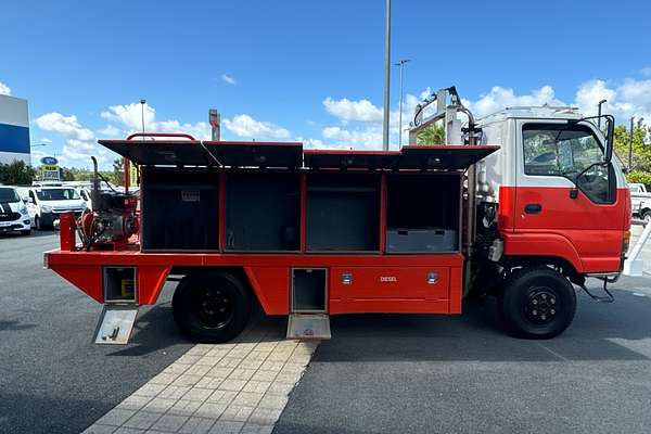 1997 Isuzu NPS 4X4 300