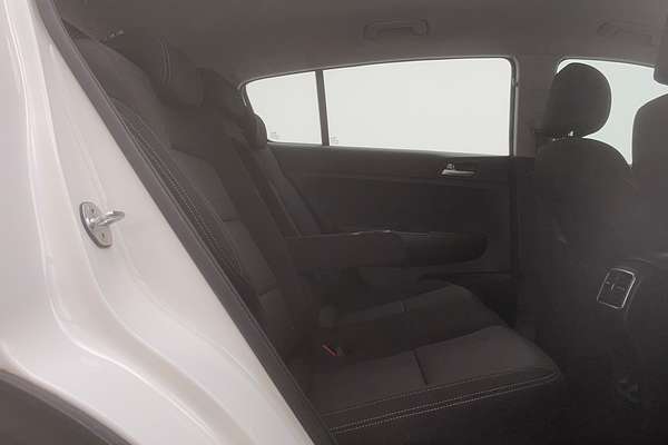 2020 Kia Sportage S QL