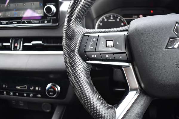2024 Mitsubishi Outlander ES ZM