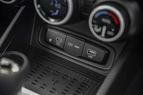 2023 Hyundai Venue Elite QX.V5