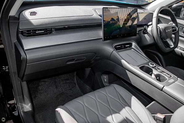 2025 Chery Tiggo 8 Super Hybrid Ultimate T31