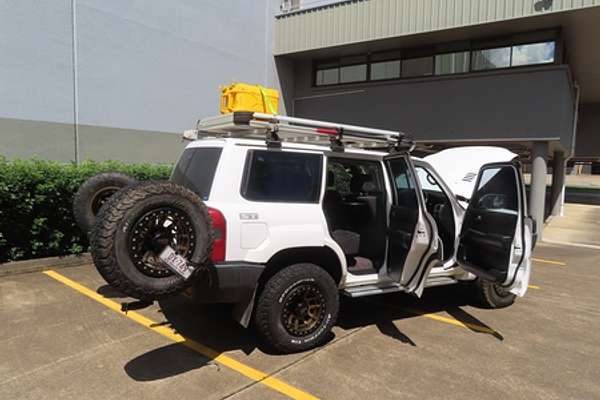 2005 Nissan Patrol ST-S GU IV